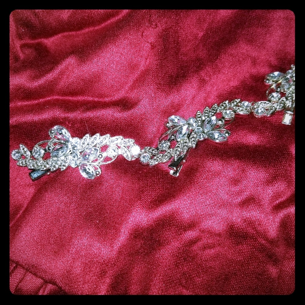 Hair pins